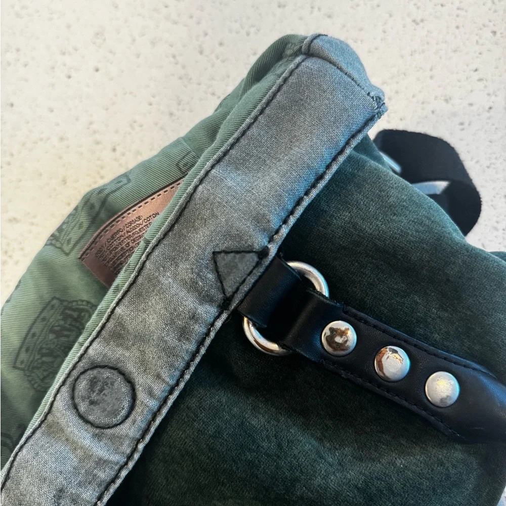 Juicy Couture Royal Scotty Tote – Green Velour (Project Bag) - Picture 11 of 11